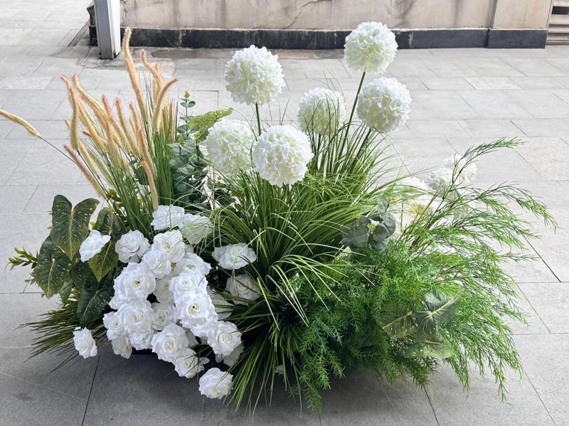 同城鲜花配送:城市里的温馨使者